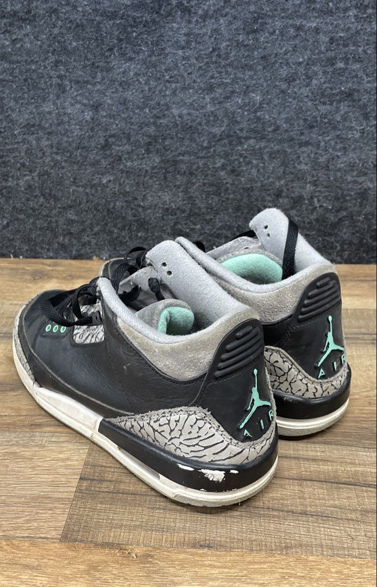Nike Air Jordan 3 Retro Green Glow Black Grey GS Sneakers Size 6.5Y