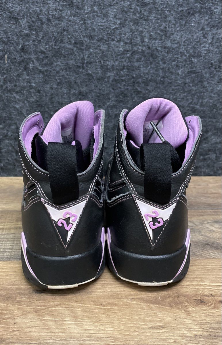 Air Jordan 7 Retro GS Black Barely Grape Rush Fuchsia Size 5.5Y