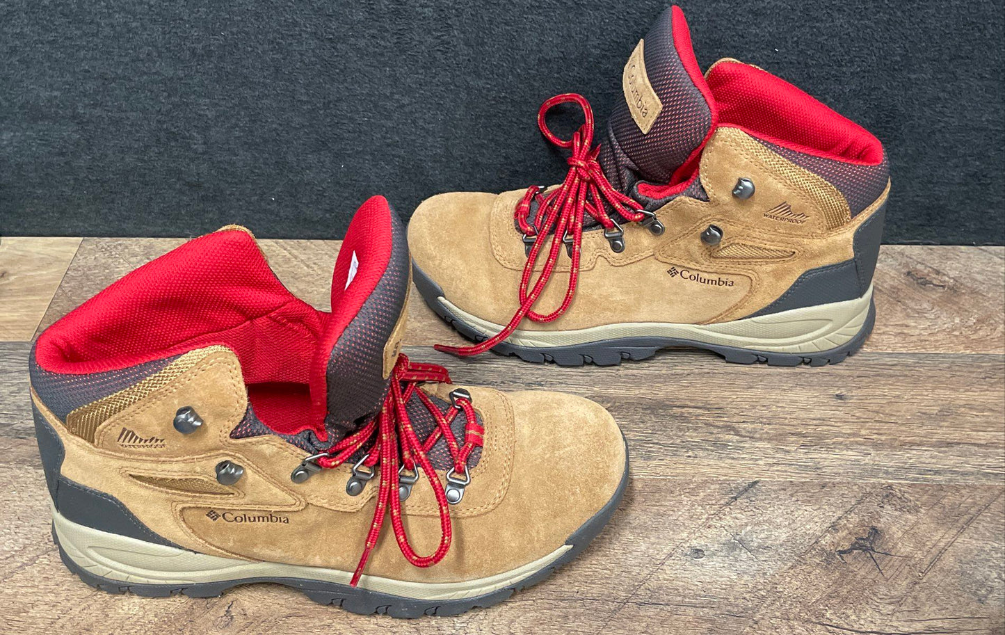 Columbia Newton Ridge Plus Waterproof Elk Red Hiking Boots Women's Size 12