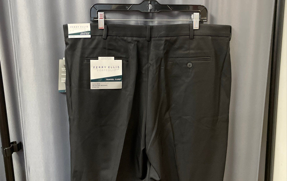 Perry Ellis Portfolio Black Travel Luxe Classic Fit Pleated Pants 40x32 NWT