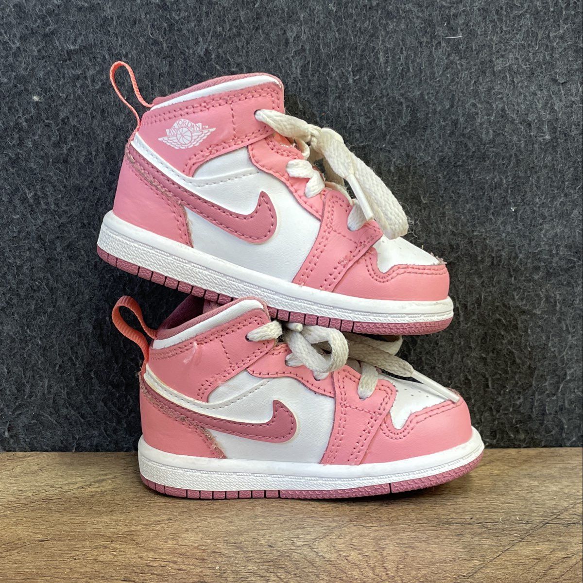Nike Air Jordan 1 Mid Pink White Toddler Sneakers DQ8425-616 Size 4C