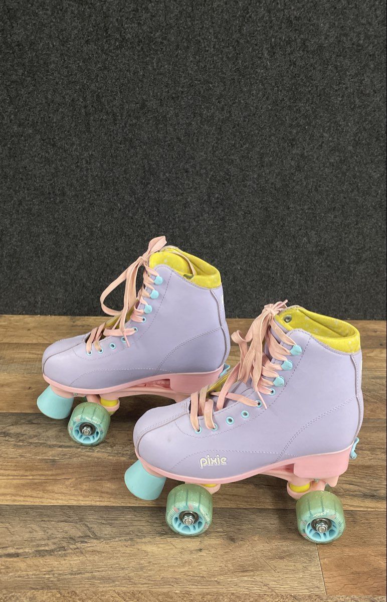 Roller Derby Pixie Quad Roller Skates Youth Size 3-6 Adjustable Pastel Purple