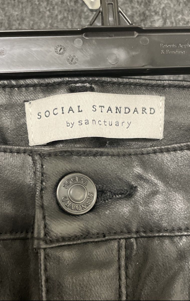 Social Standard Sanctuary Women's Black Faux Leather Ankle Skinny Pants 14 NWT