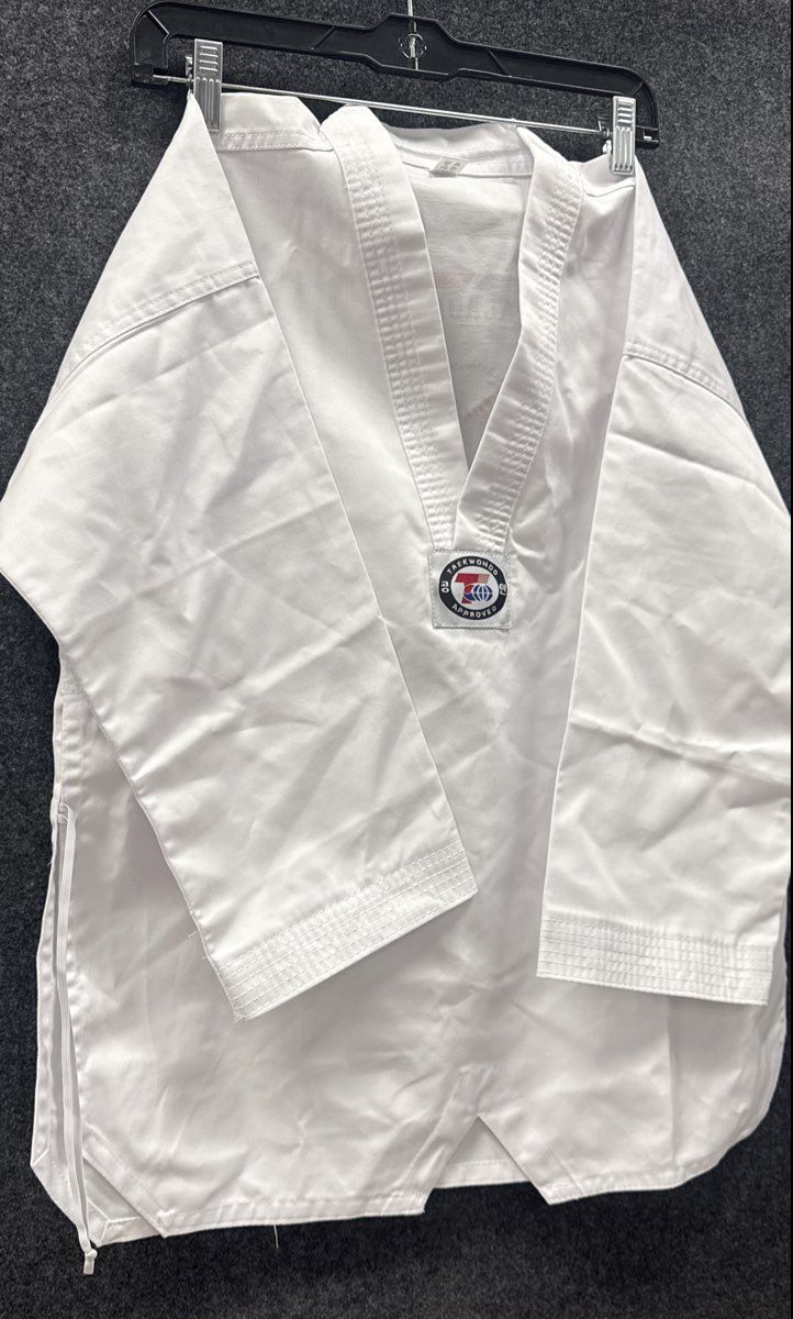 US Academy of Taekwondo Dobok Set White V-Neck Graphic Back Size 2