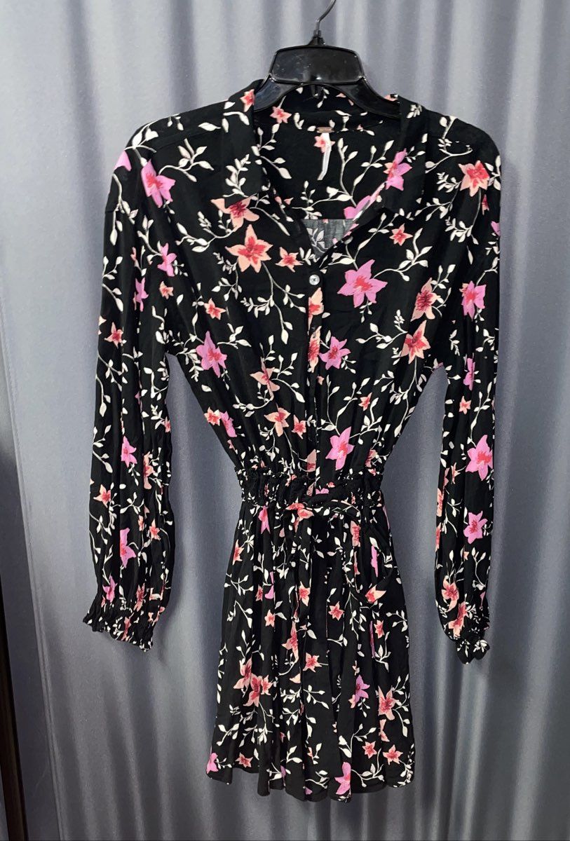 Free People Women's Jasmine Black Pink Floral Smocked Waist Mini Dress Sz M