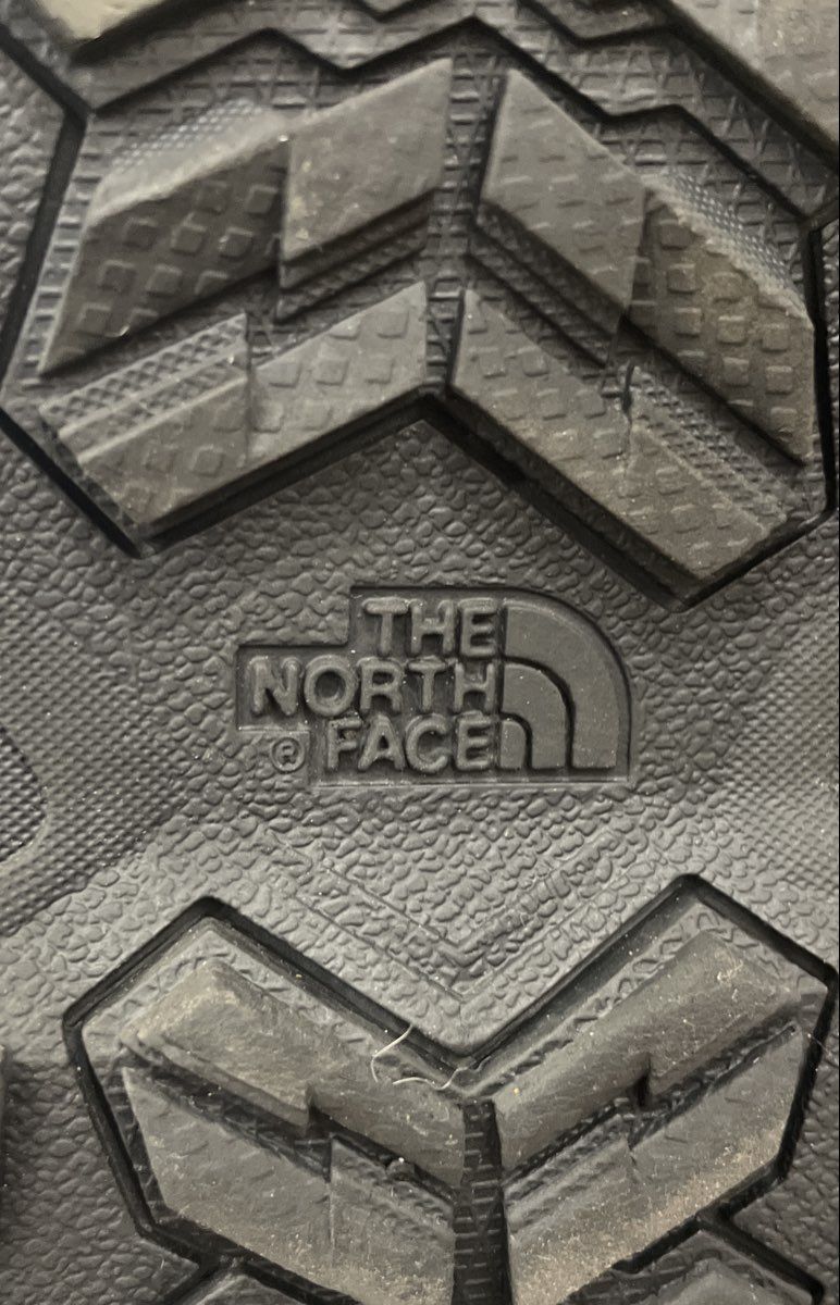 The North Face Alpenglow IV Brown Black Red Youth Winter Snow Boots Size 4
