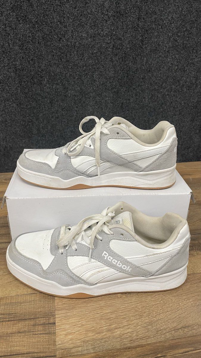 Reebok Court Advance White Grey Gum Low Top Sneakers Women's Size 8.5