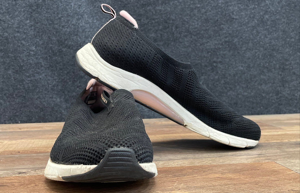 Skechers Arch Fit Black Knit Slip On Women's Walking Sneakers Size 10