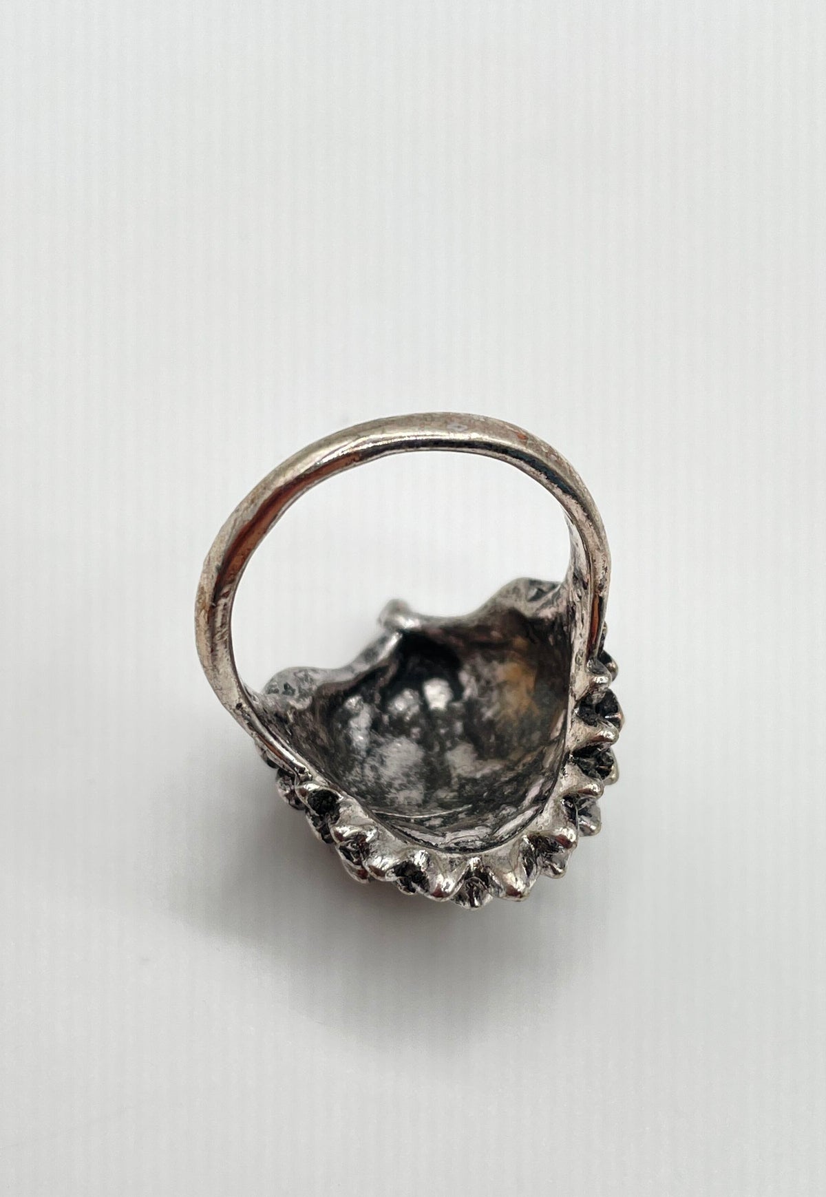 Silver Tone Black & Blue Rhinestone Hedgehog Ring 7.3g *NPM*