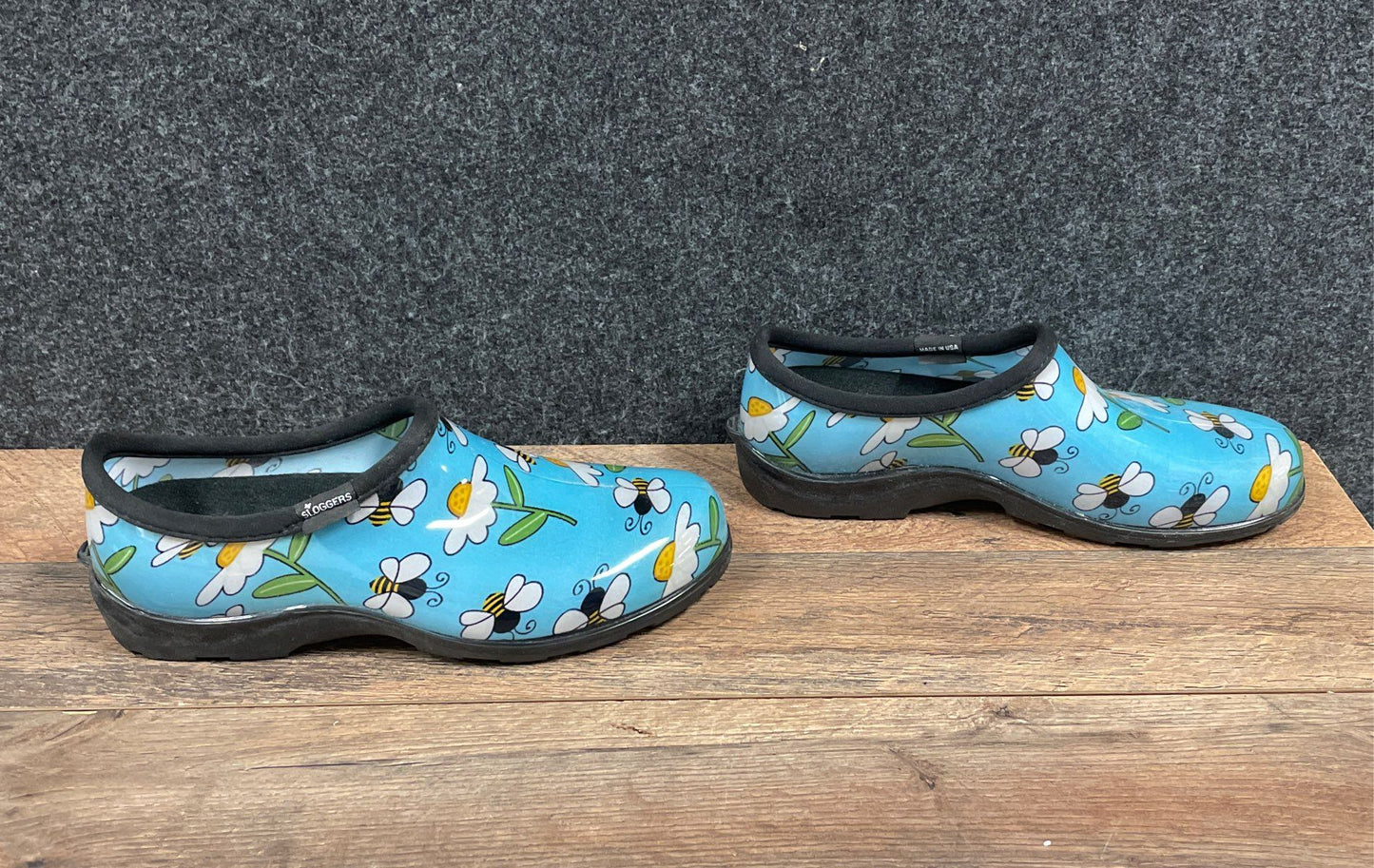 Sloggers Blue Daisy and Bee Print Waterproof Garden Shoes Rain Clogs Size 11