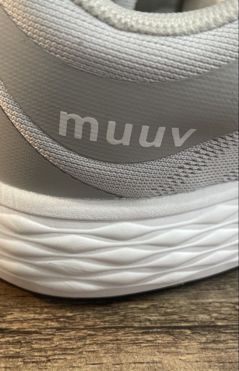 Muuv Grey Mesh Lightweight Athletic Running Tennis Shoes Size EUR 40