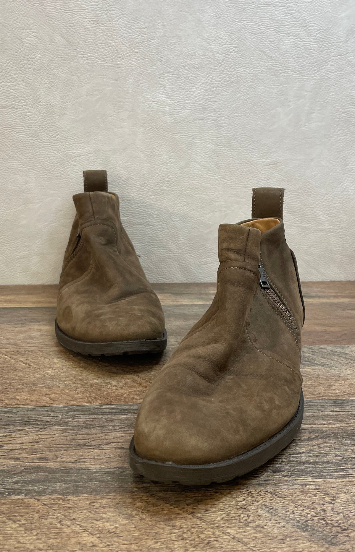 UGG Bonham II Brown Waterproof Leather Ankle Boots Women's Size 7