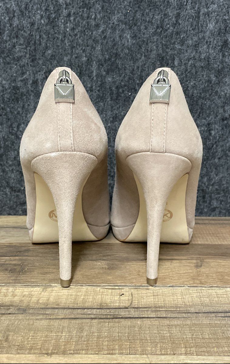 Michael Kors Antoinette Beige Suede Platform Stiletto Pumps Size 7.5