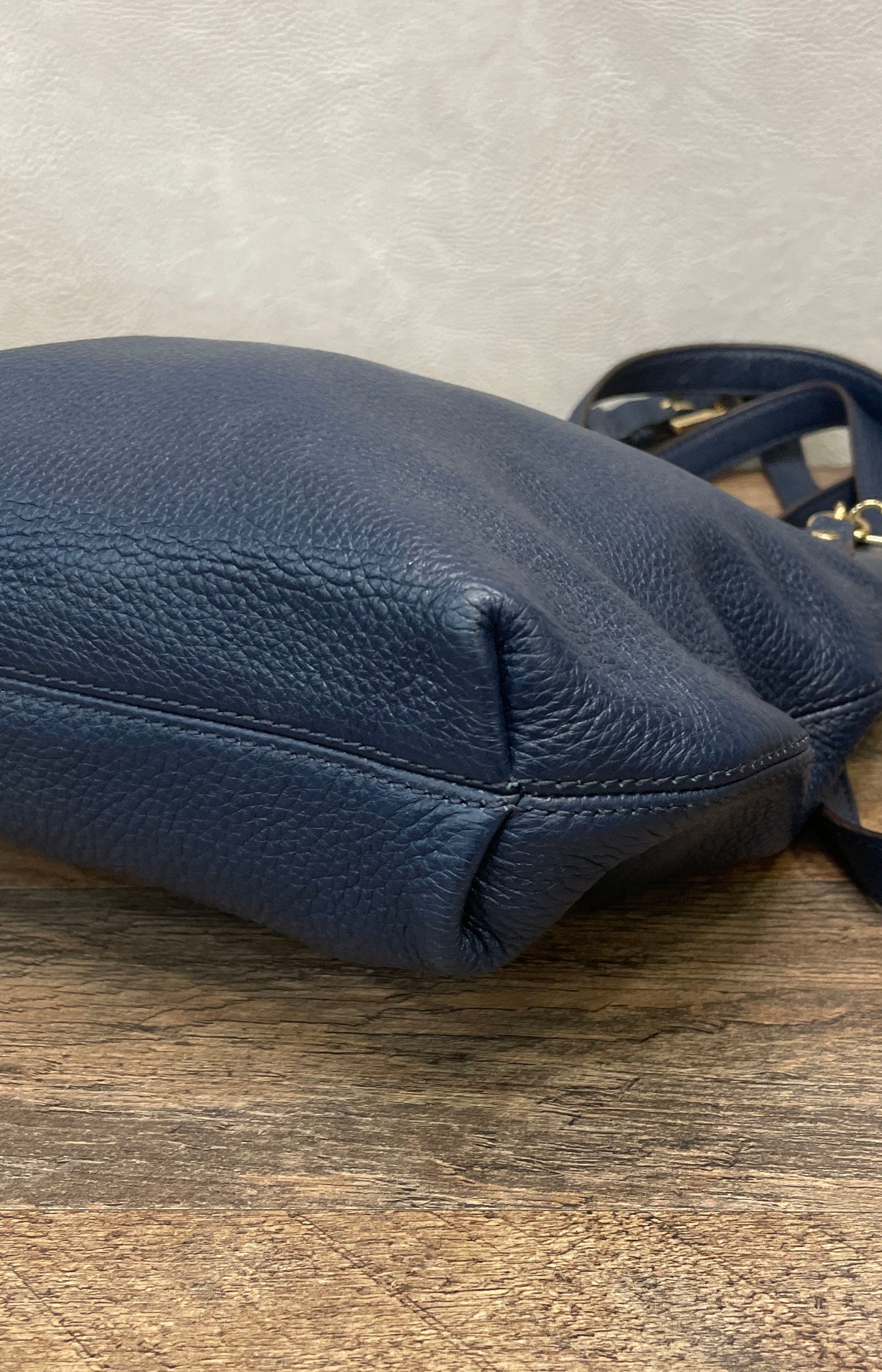 Michael Kors Navy Blue Pebbled Leather Shoulder Bag Gold Chain Link Hardware