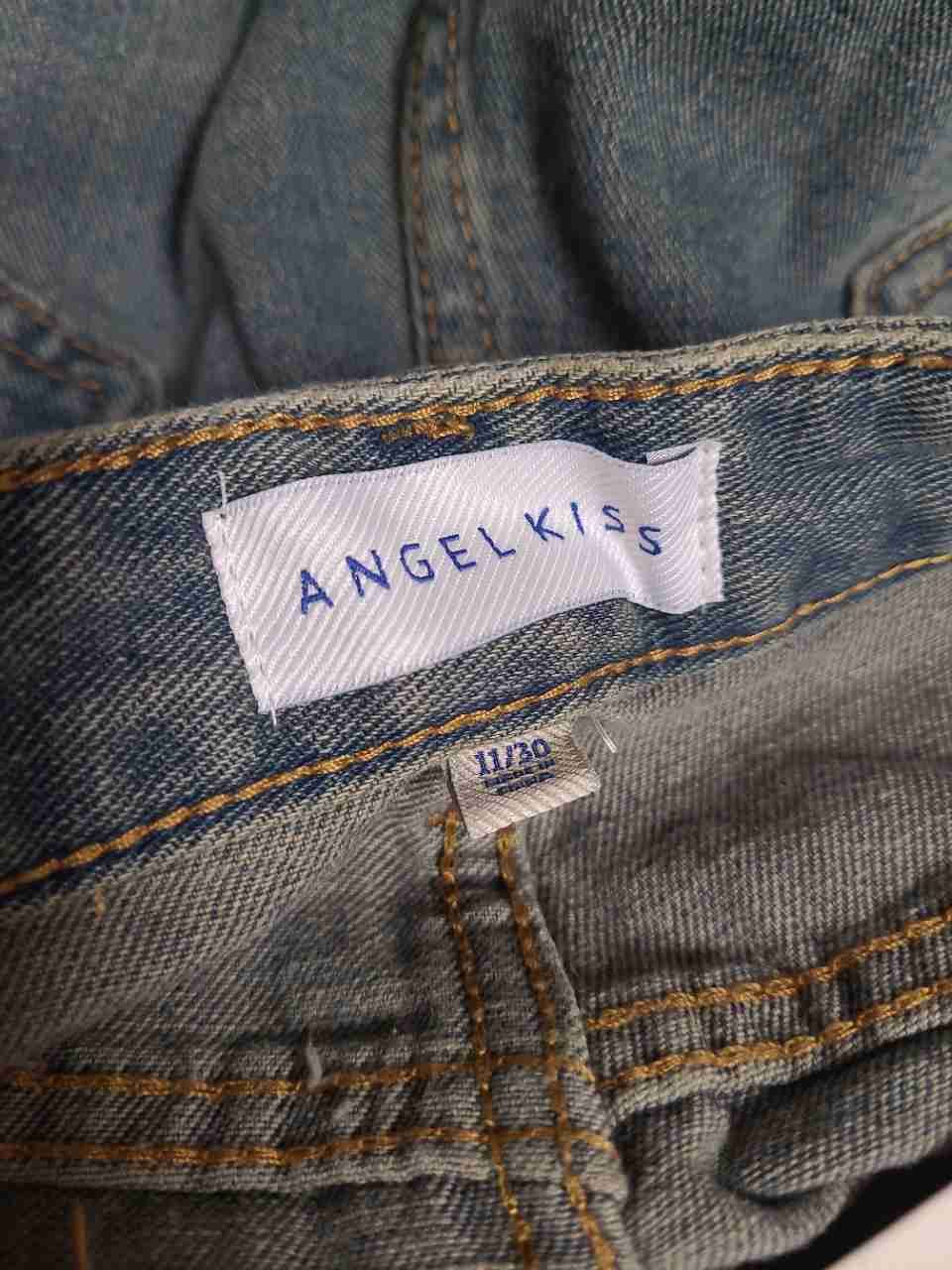 Angel Kiss Women's Blue Light Wash Star Patch Frayed Straight Jeans Sz 11/30 NWT
