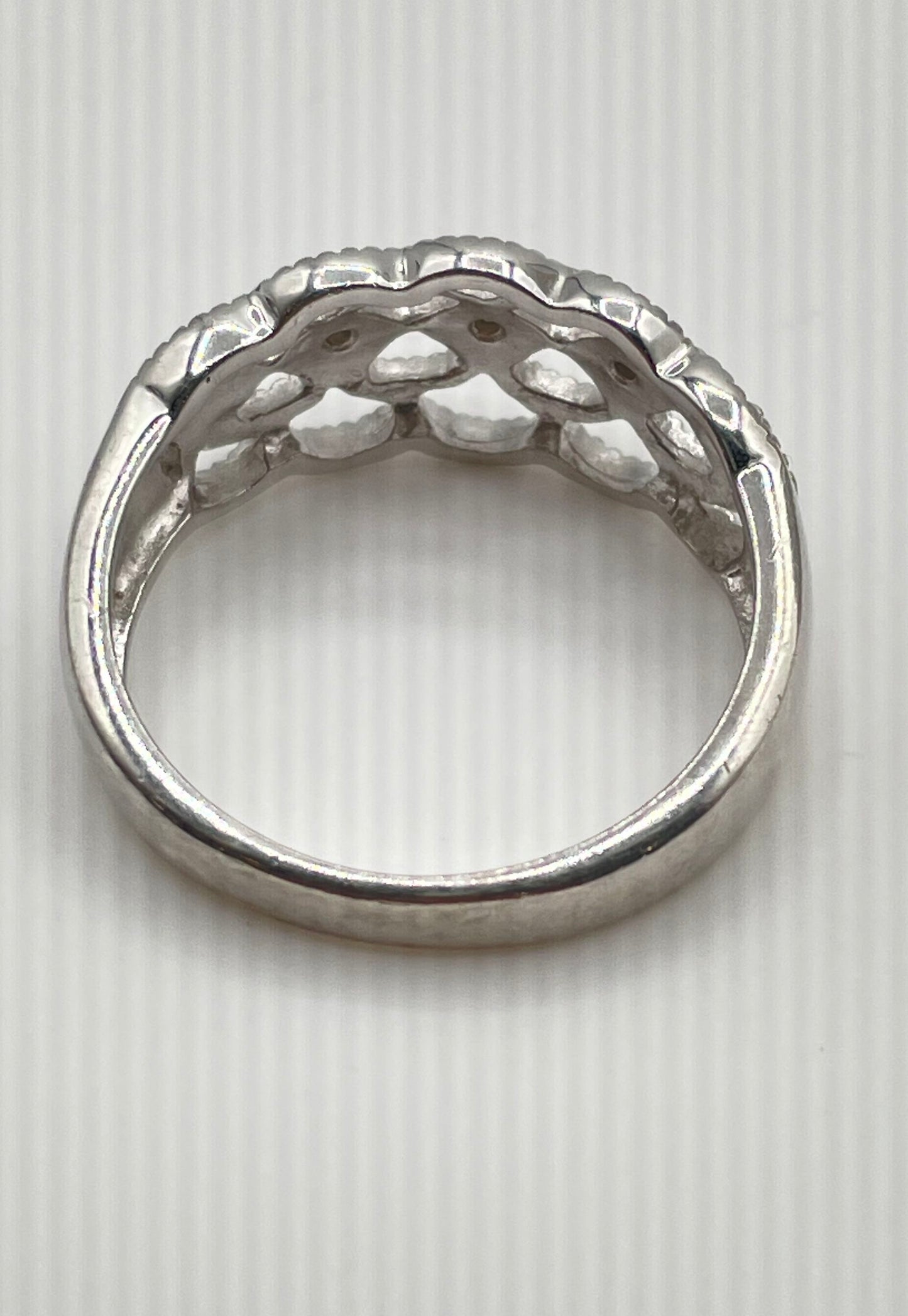 925 Sterling Silver Domed Basket Weave w/ Diamond Accents Ring 3.5g