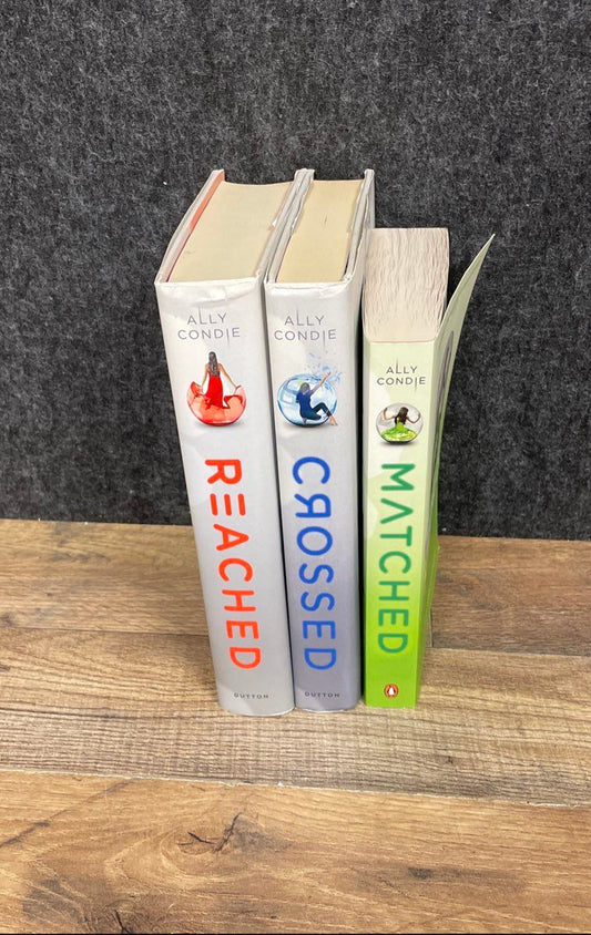 Ally Condie Matched Complete Trilogy 3 Book Lot Crossed Reached Young Adult YA