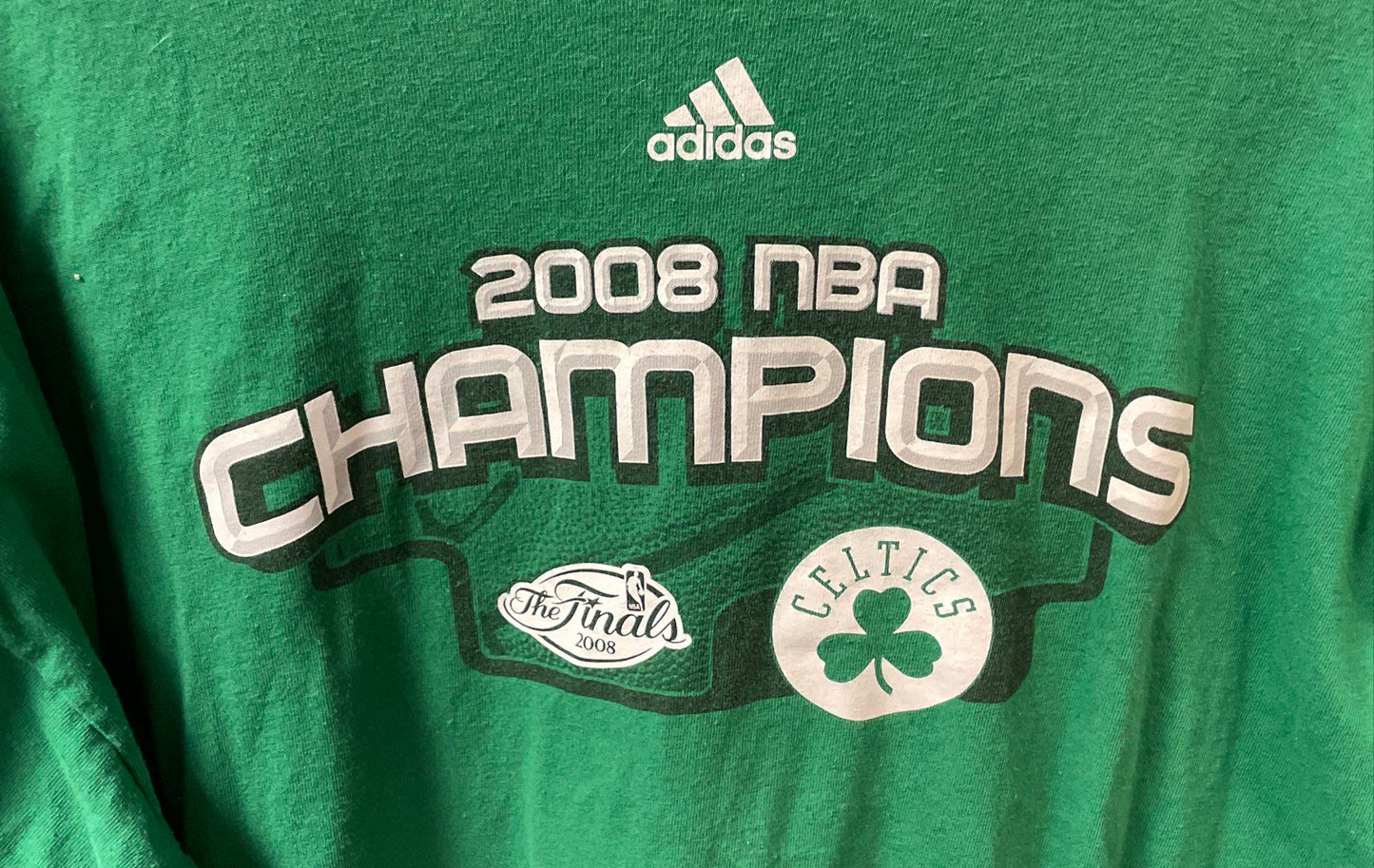 Adidas 2008 Boston Celtics NBA Champions T-Shirt Roster Back Graphic Sz 2XL