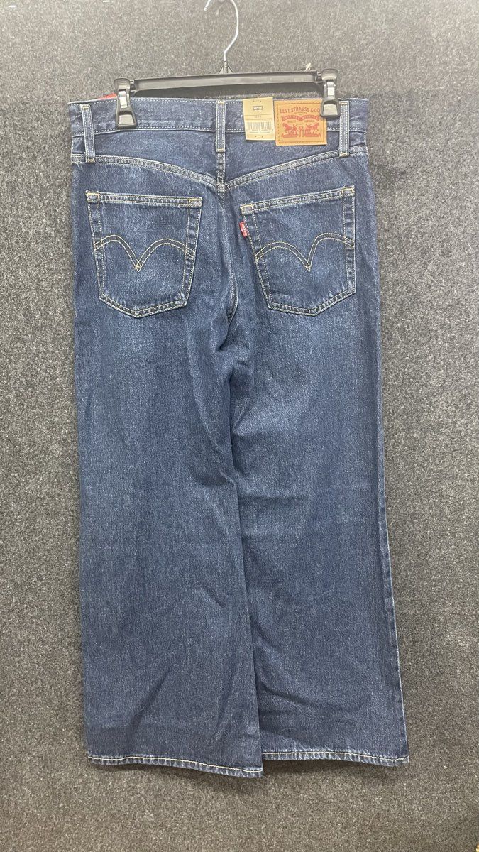 Levi's Women's Middy Bootcut Jeans Medium Wash Blue NWT Sz 28x31