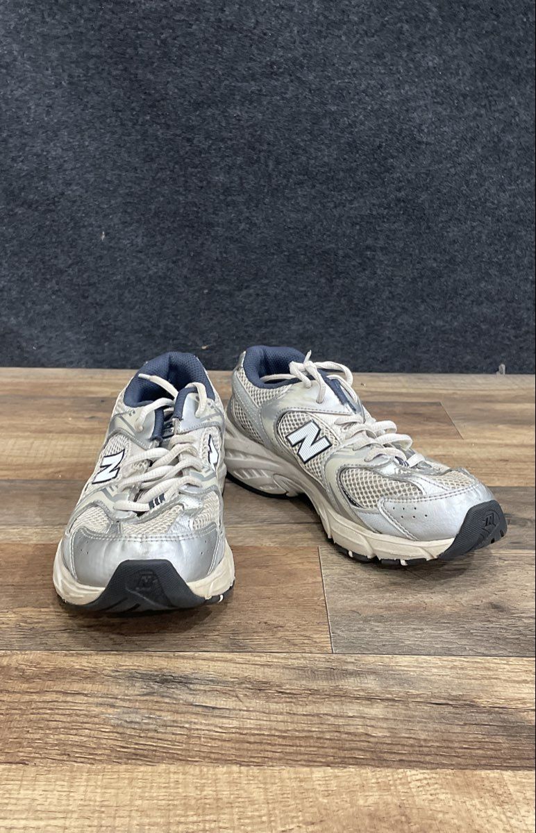 New Balance 530 Silver Navy White Running Shoes Boys Size 5.5