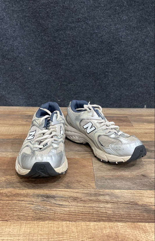 New Balance 530 Silver Navy White Running Shoes Boys Size 5.5