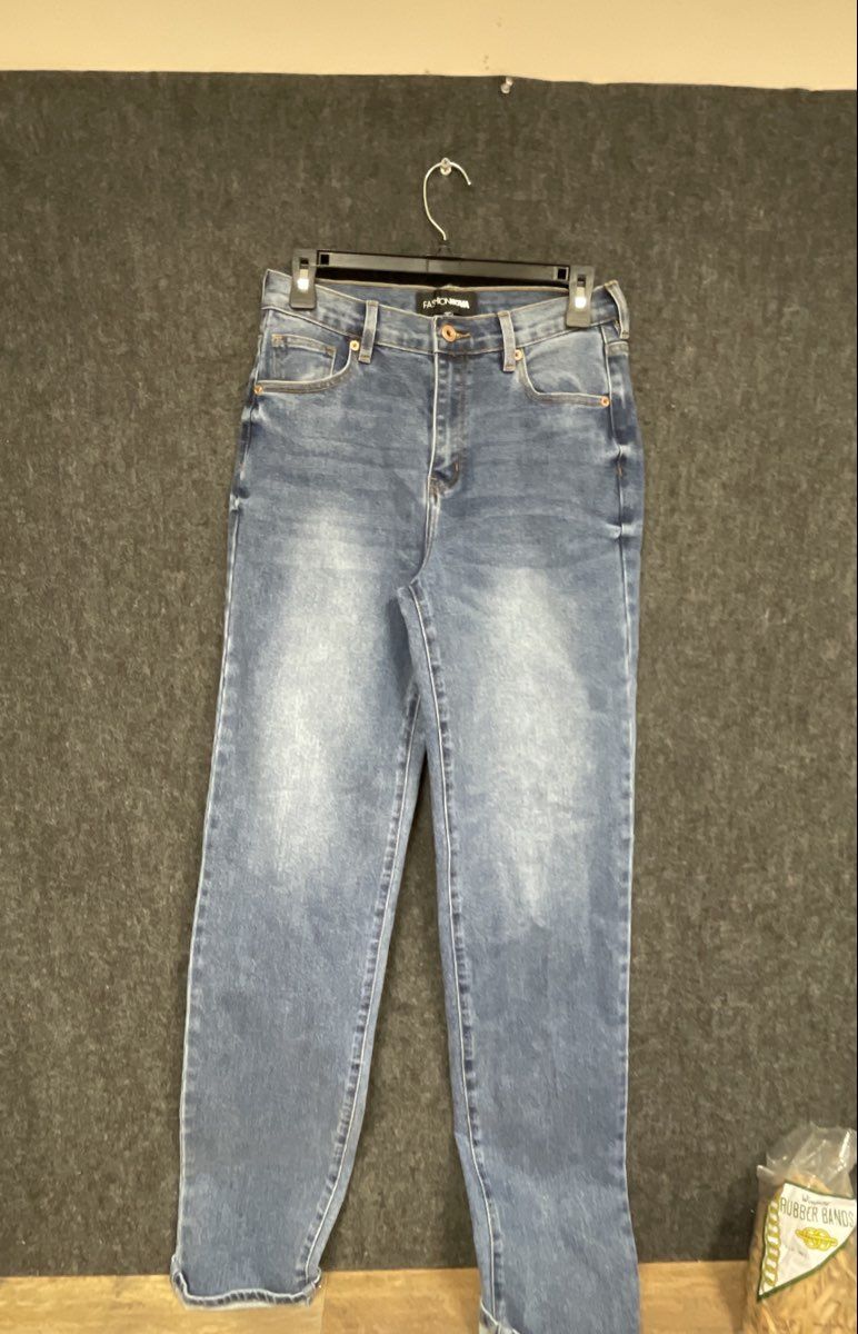 Fashion Nova Women's Blue High Rise Straight Leg Jeans Acid Wash Faded Sz 7