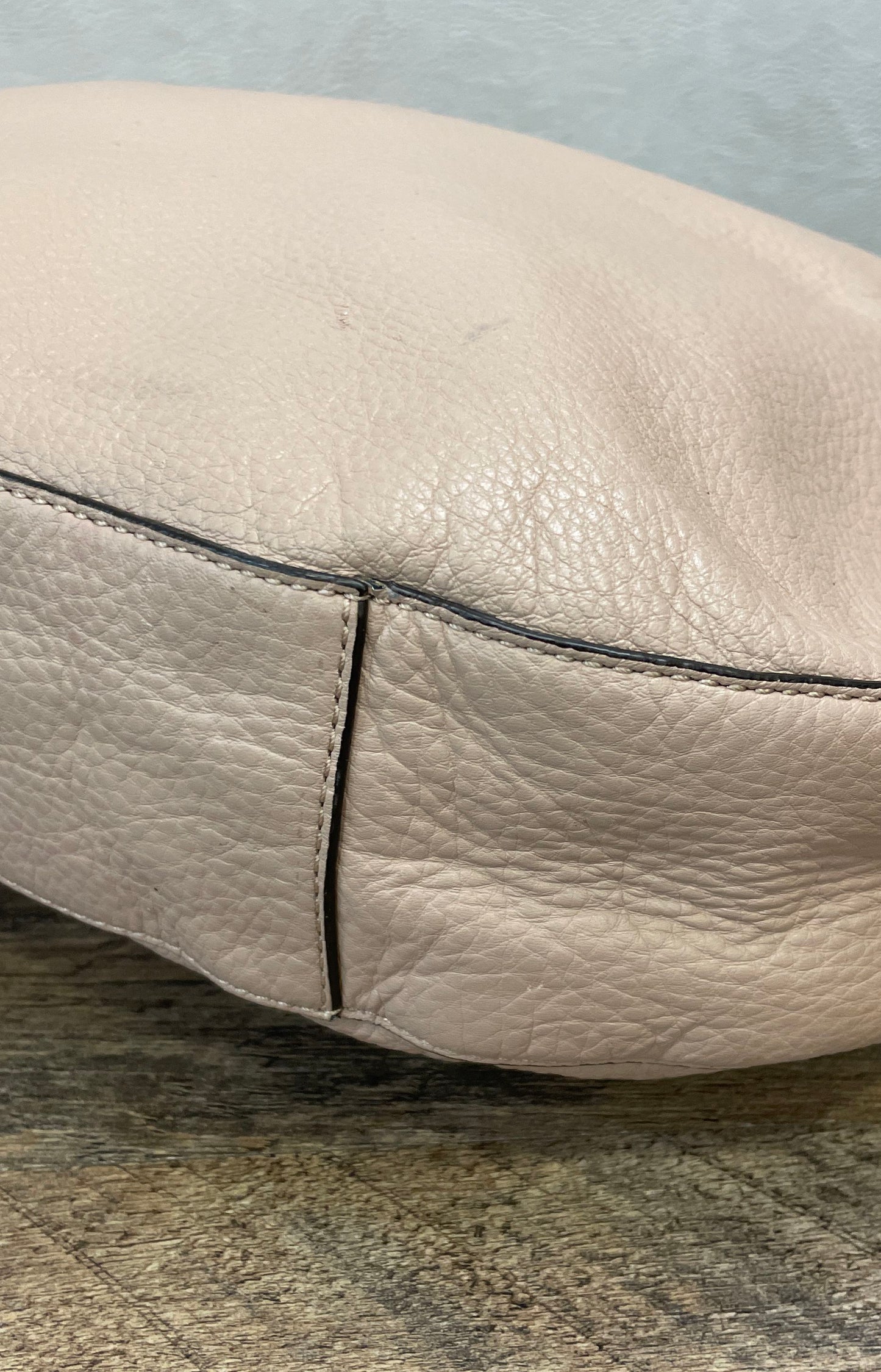 Michael Kors Cream Pebbled Leather Whipstitch Hobo Shoulder Bag Gold Hardware