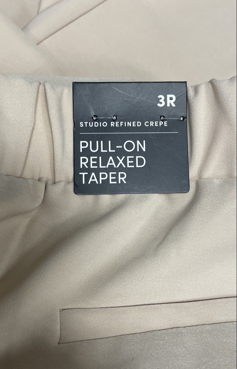 Torrid Women's Cream Studio Refined Crepe Pull-On Relaxed Taper Pants NWT Sz 3R