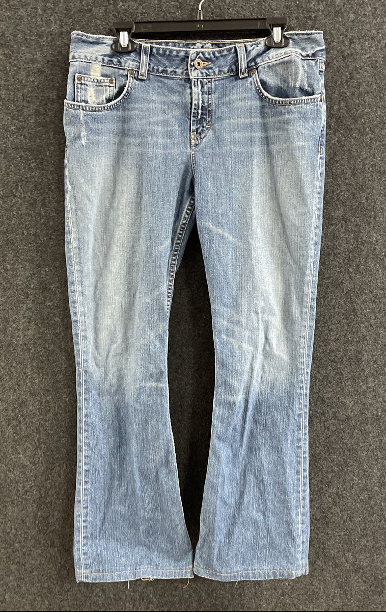 BKE Women's Culture Bootcut Jeans Light Wash Distressed Embroidered Sz 28x33.5