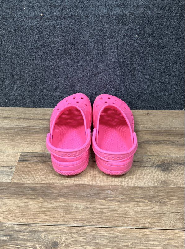Crocs Classic Clog Electric Pink Rubber Mules Men's 8 Women's 10
