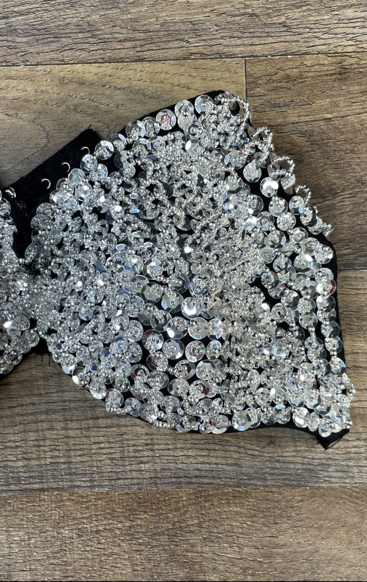 Women's Silver Rhinestone Crystal Festival Rave Bra Top Party NWT Size M
