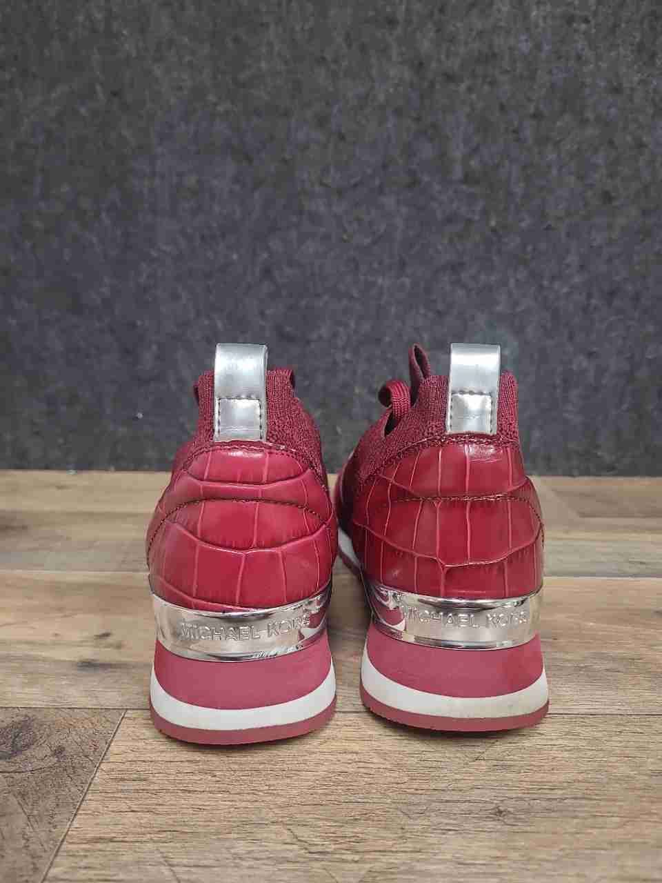 Michael Kors Billie Burgundy Knit Croc-Embossed Sneakers Women's Size 7.5