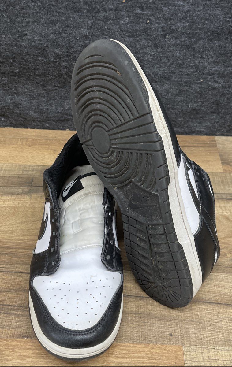 Nike Dunk Low Retro Black White Panda Sneakers Men's Size 9.5