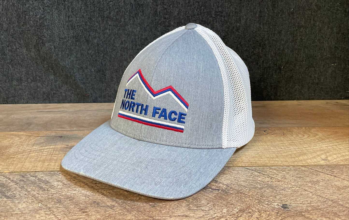 The North Face Men's Gray White Mountain Logo Flexfit Trucker Hat