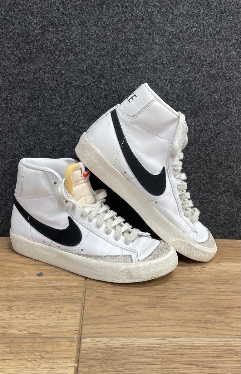 Nike Blazer Mid '77 Vintage White Black Women's Sneakers Size 6.5