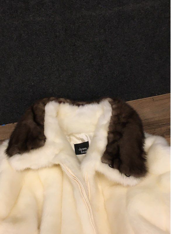 Vintage Dennis Basso Women's Cream Faux Fur Zip Up Coat Brown Collar Sz M