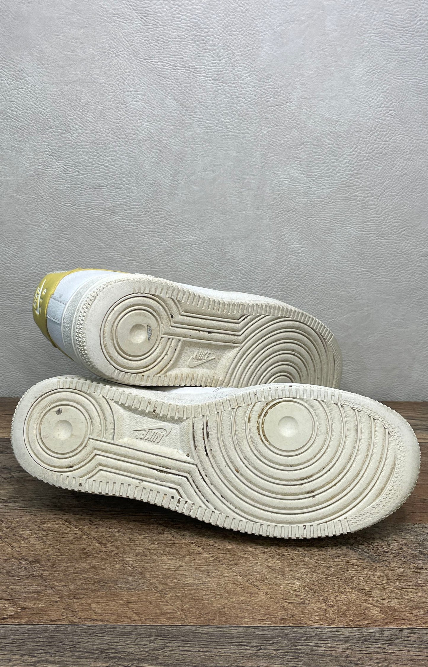 Nike Air Force 1 Low '07 White Yellow Women's Sneakers Size 9