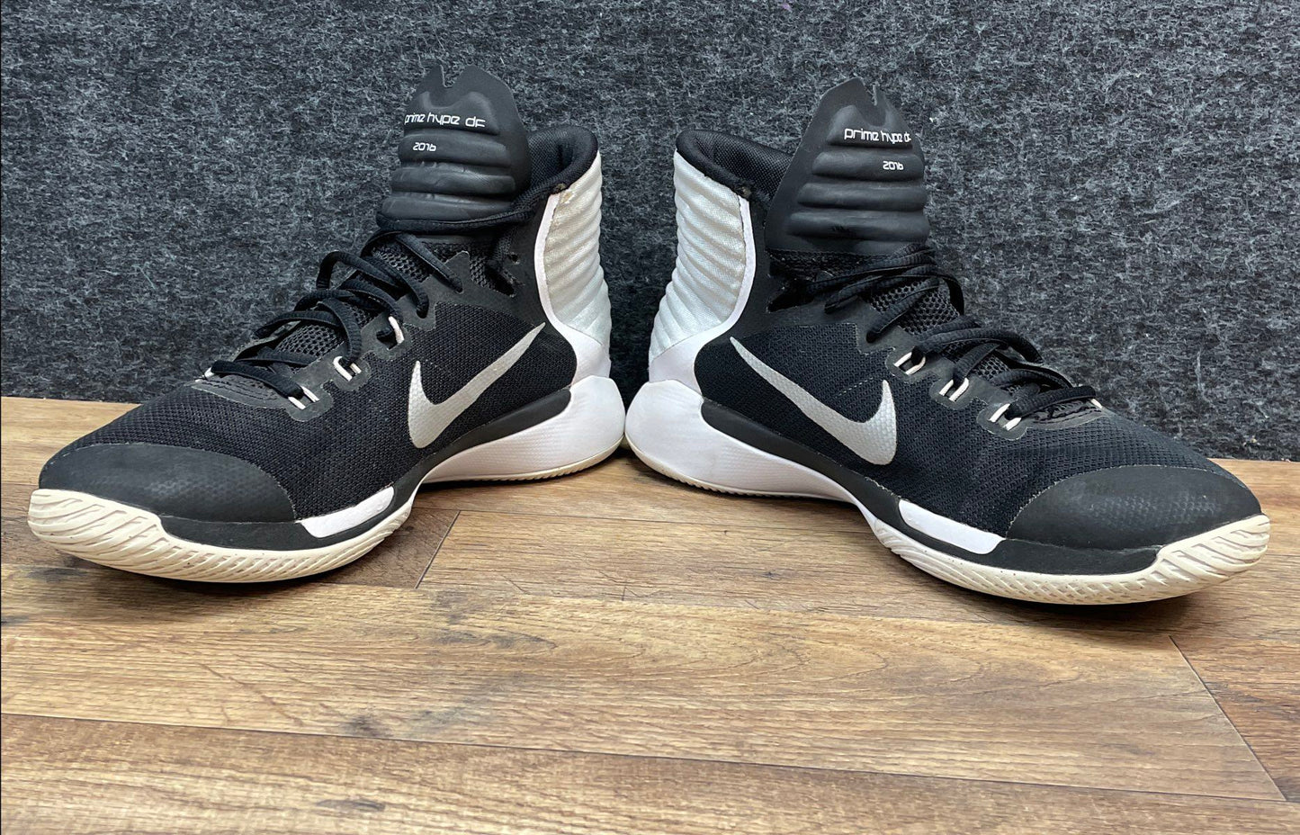 Nike Prime Hype DF 2016 Black Metallic Silver White Shoes Women's Size 9