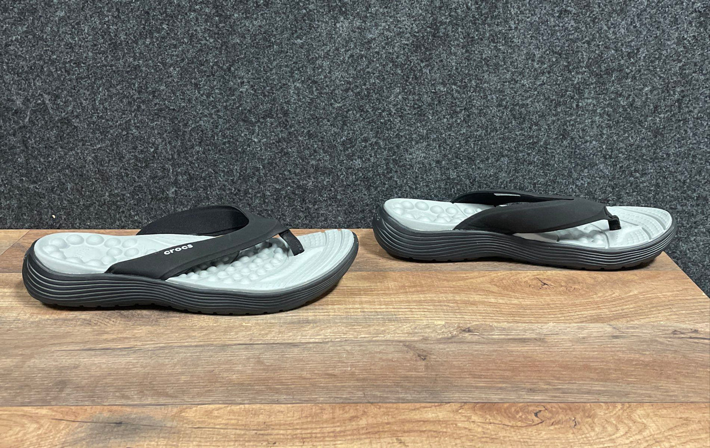 Crocs Reviva Flip Flop Sandals Black Slate Grey Women's Size 10