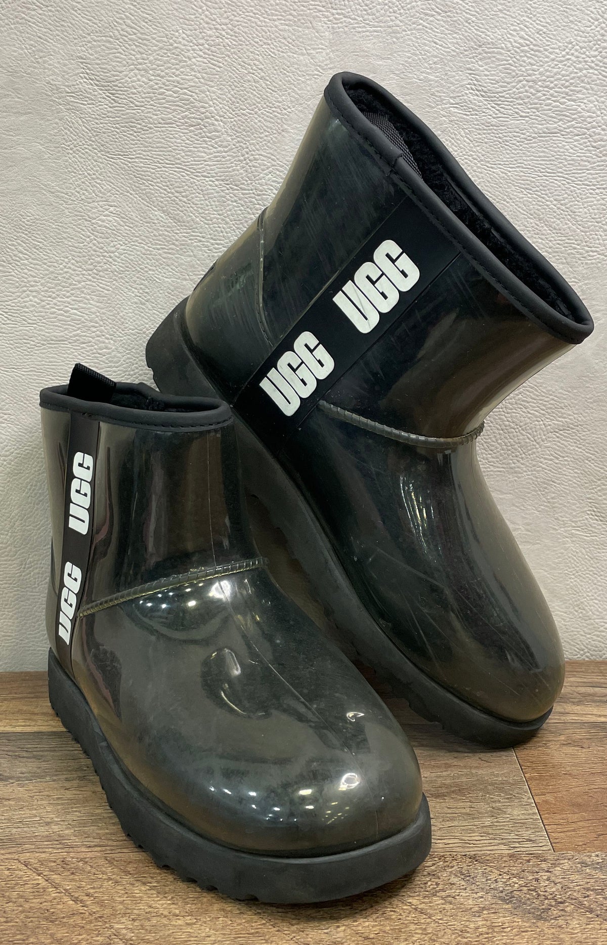 UGG Classic Clear Mini Boot Black Waterproof Women's Size 10