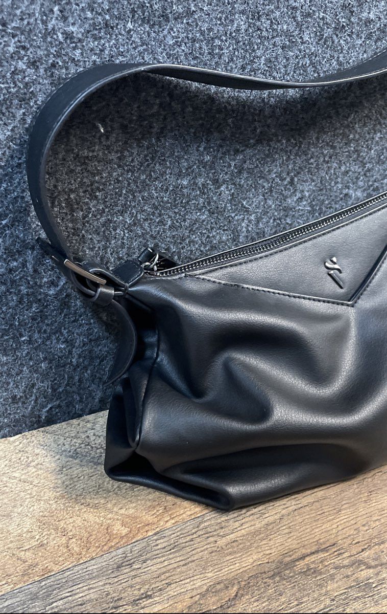 Simply Vera Vera Wang Black Faux Leather Shoulder Bag Purse Slouchy