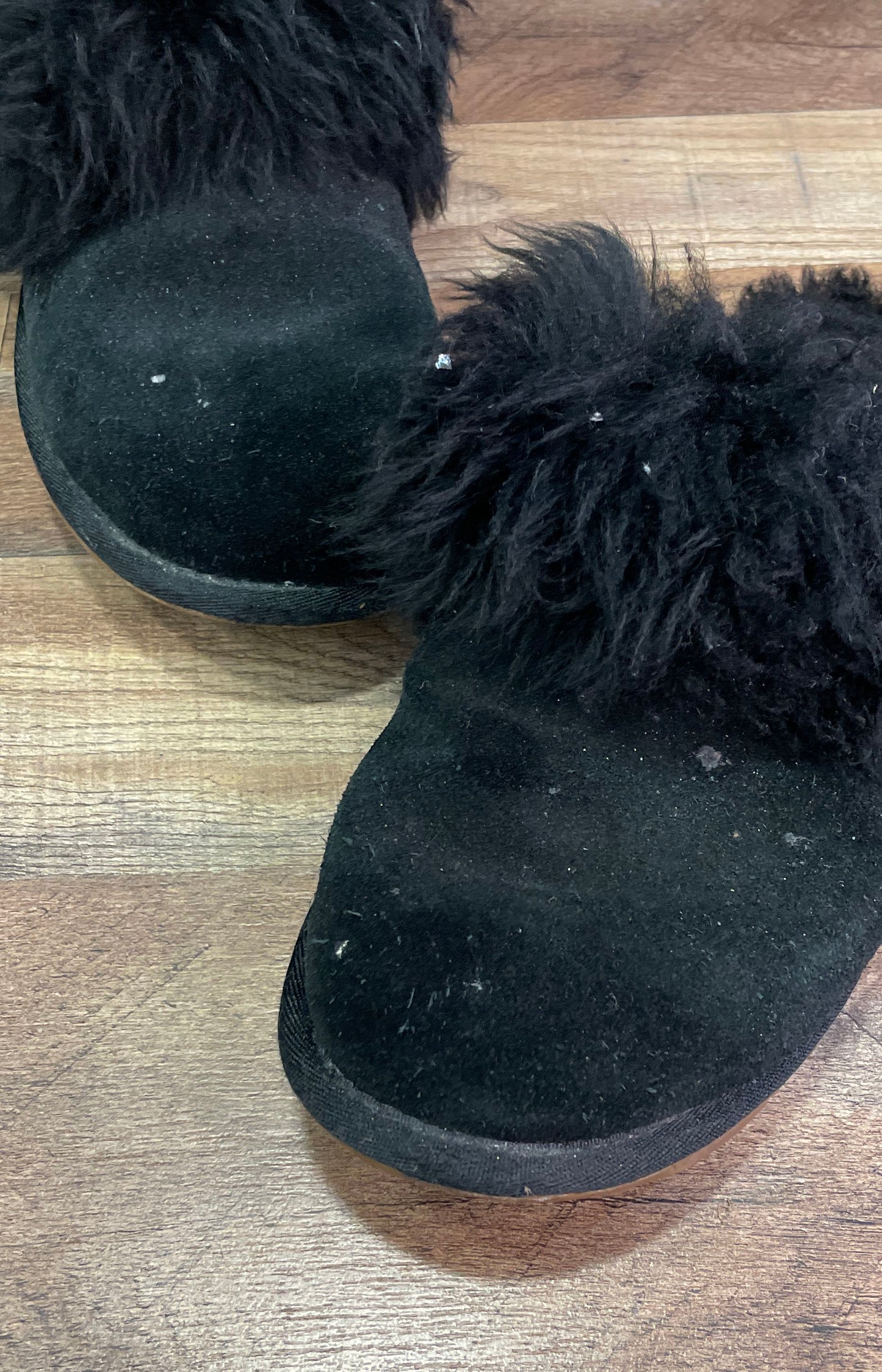 UGG Scuff Sis Black Sheepskin Suede Slippers Women's Size 9