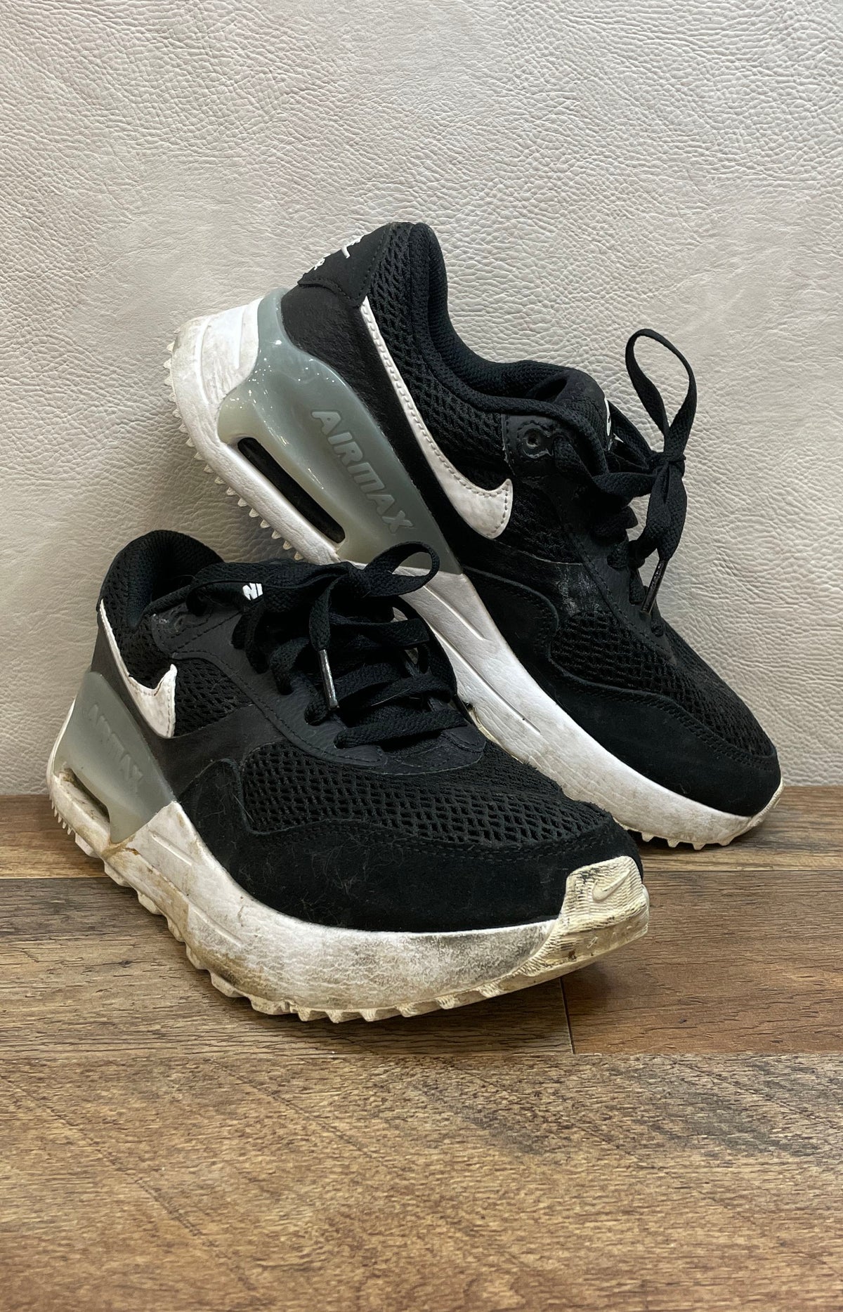 Nike Air Max Motif Black White Running Sneakers Women's Size 7.5