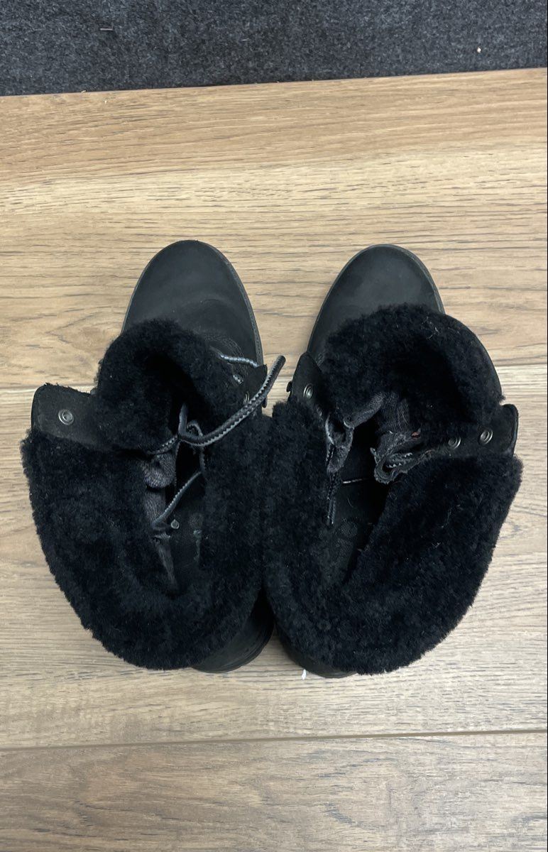 Timberland Courmayeur Valley Faux Fur Collar Black Nubuck Boots Women's Size 10