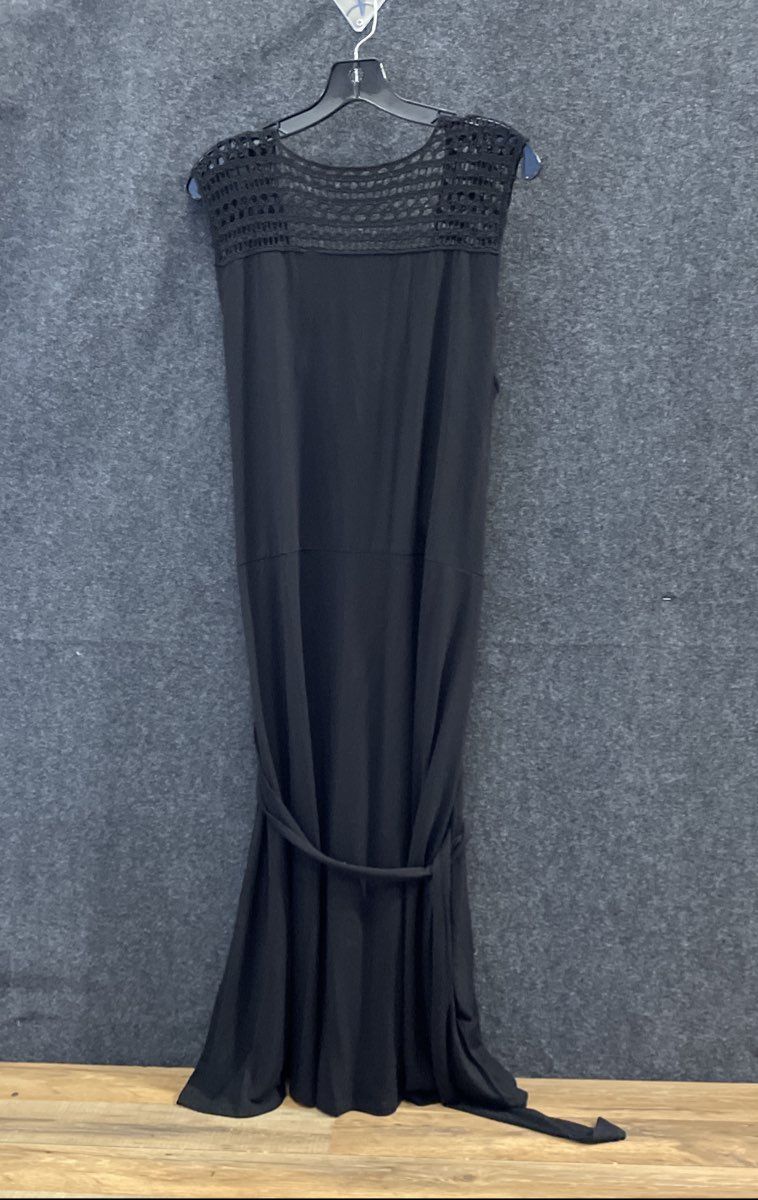 Liz Claiborne Women's Black Wrap Front Crochet Yoke Stretch Maxi Dress 1X NWT