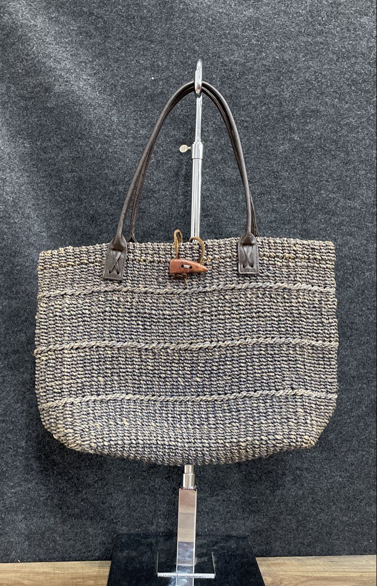 Vintage Large Blue Woven Straw Tote Bag Beach Shoulder Bag Leather Handles