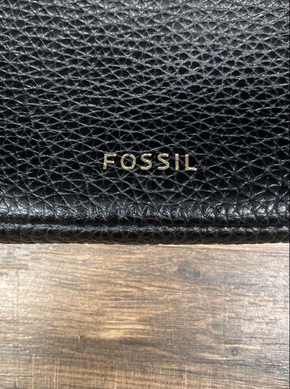 Fossil Black Pebbled Leather Crossbody Bag Brown Adjustable Strap Gold Tone