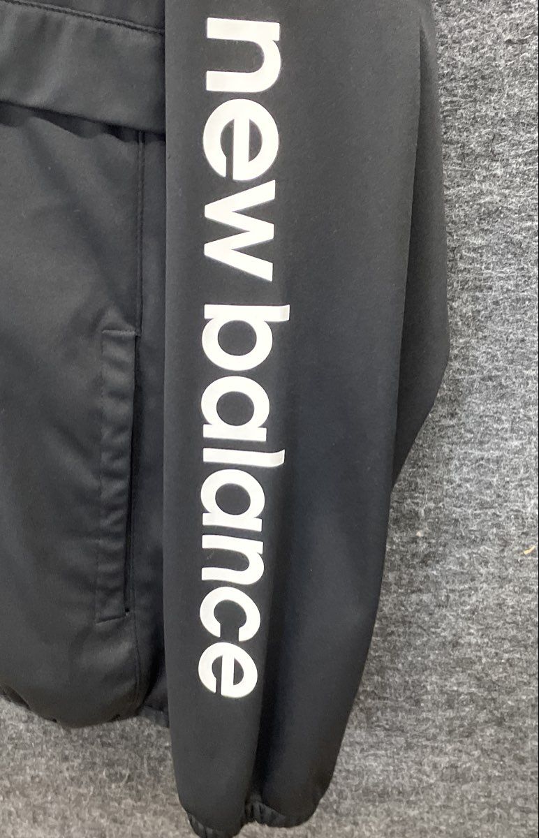New Balance Men's Black Hooded Anorak Windbreaker Jacket 1/4 Zip Size M