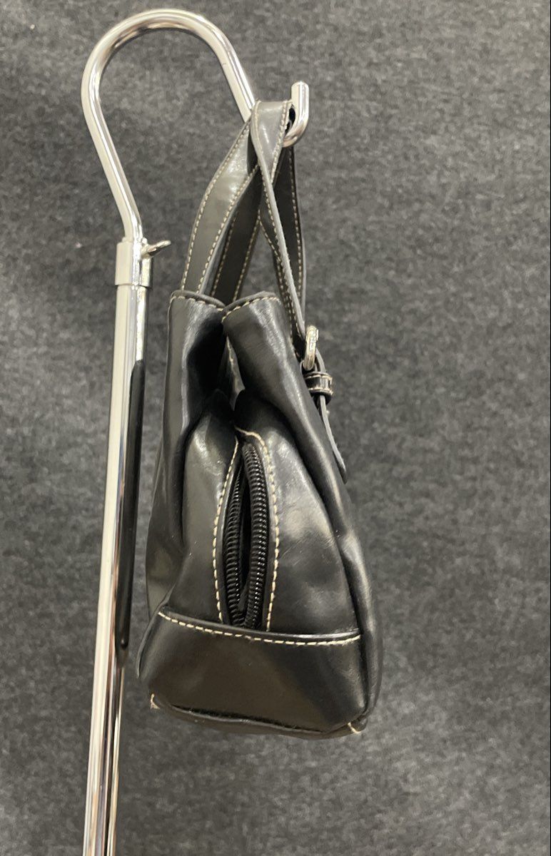 Vintage Duck Head Black Leather Top Handle Shoulder Bag Silver Hardware