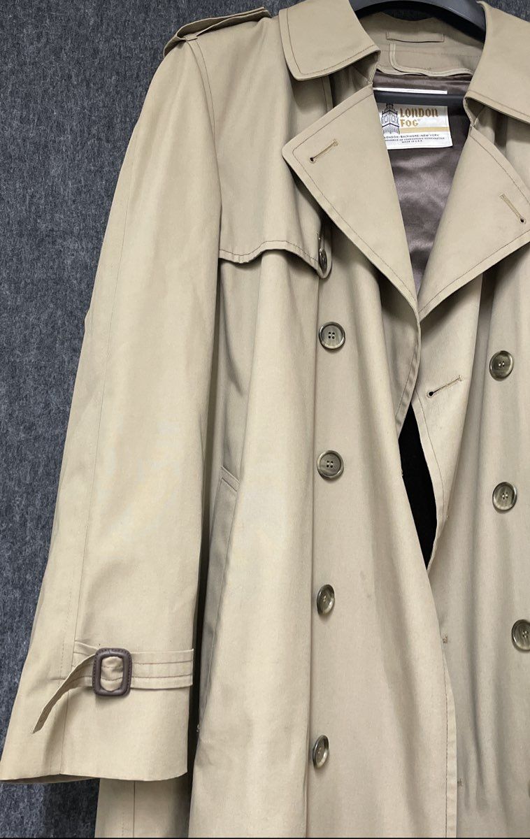 Vintage 90s London Fog Men's Tan Double Breasted Trench Coat Made in USA Sz 44R
